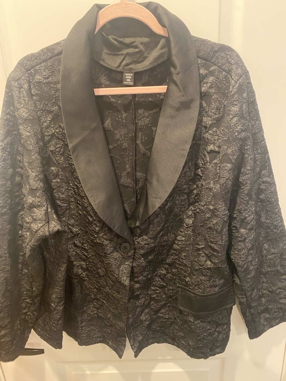 SHEIN Black Textured Jacquard Blazer with Satin Lining